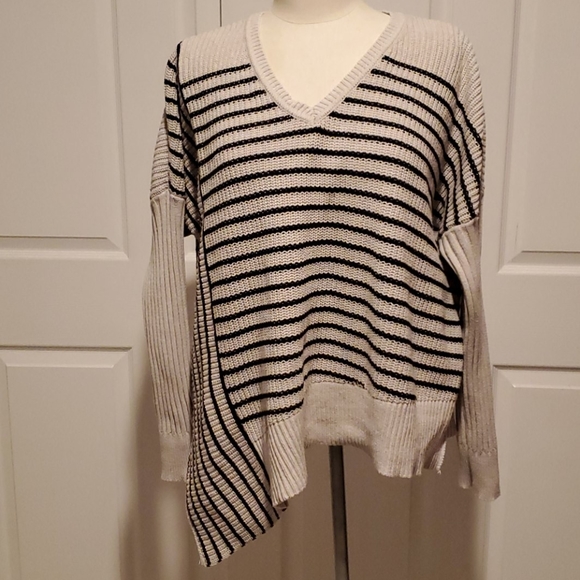 💞a.n.a. sweater - Picture 2 of 9